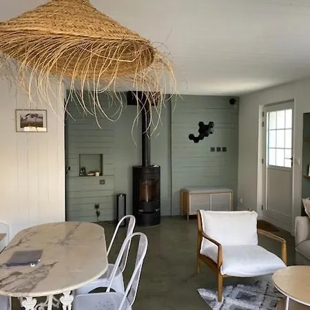 Charmante Maison A L'ile De Re Au Calme, Avec Jardin Et Deux Velos Ferienhaus