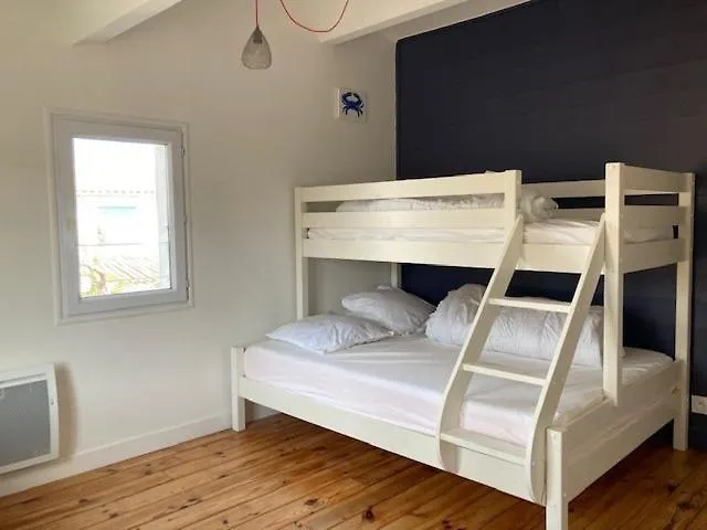 Charmante Maison A L'ile De Re Au Calme, Avec Jardin Et Deux Velos Holiday home