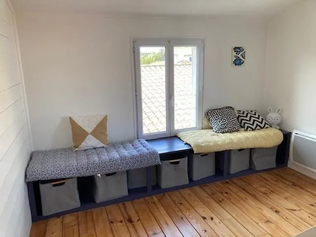 Charmante Maison A L'ile De Re Au Calme, Avec Jardin Et Deux Velos Holiday home