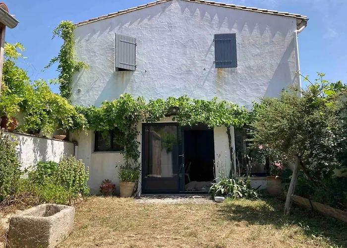 Charmante Maison A L'ile De Re Au Calme, Avec Jardin Et Deux Velos * Saint-Clement-des-Baleines